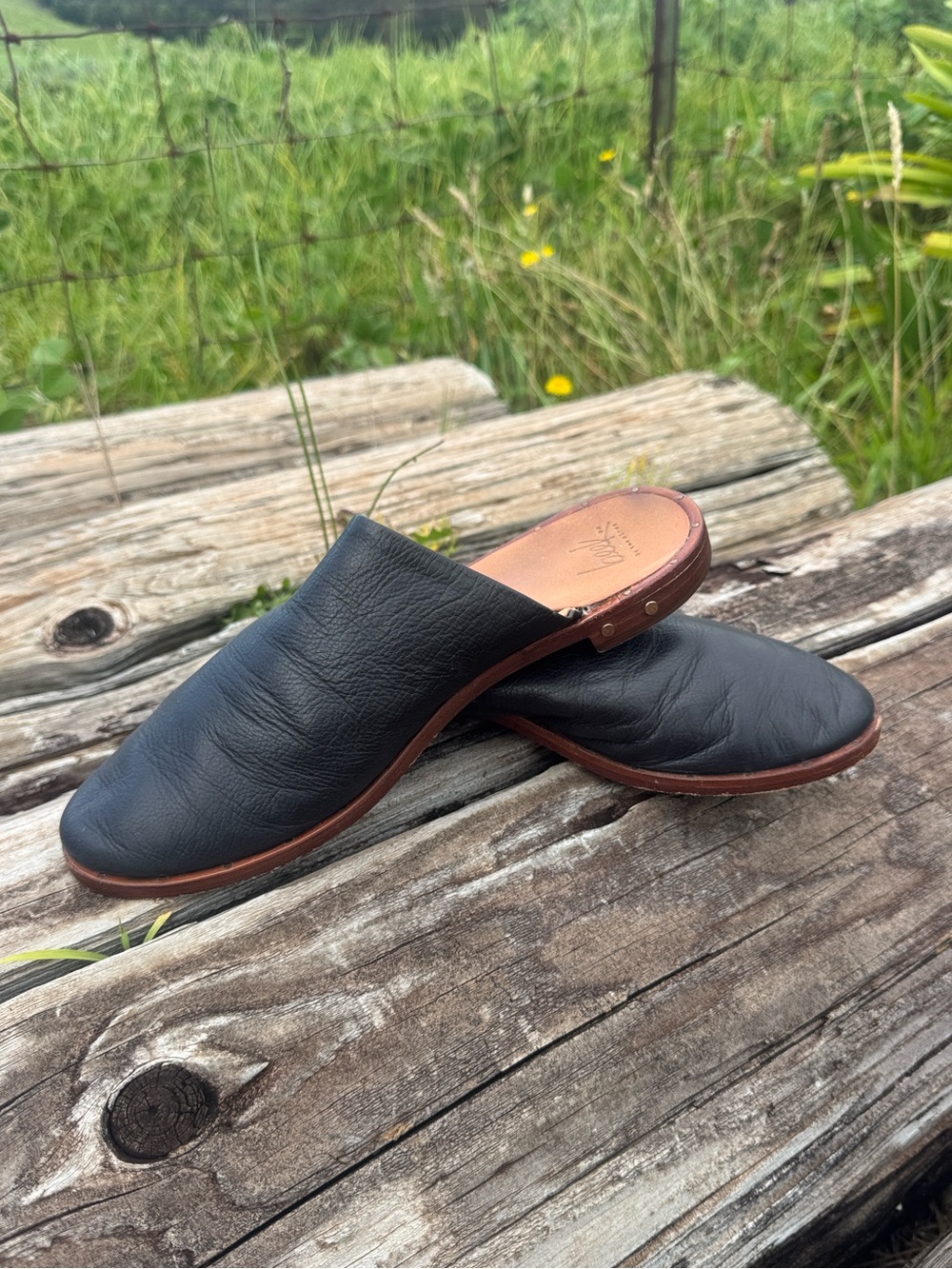Beeks SeaGull Black leather Studded Preppy Slip on Mules 8